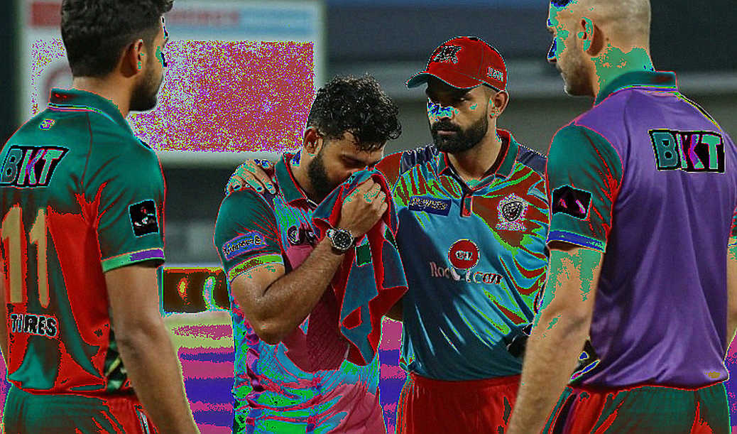 স্টাম্পের খেলা: স্কট বোল্যান্ডের ১৮ গড়টা যেভাবে পড়তে হয়