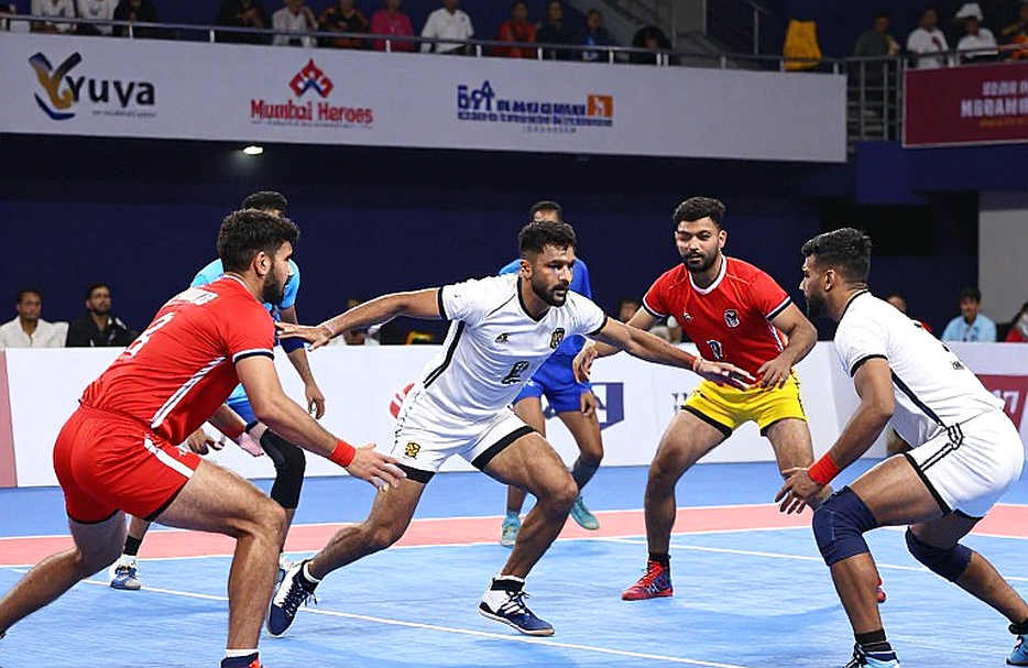 পবন সেহরাওয়াত কেন শুরুর সাতে নেই: ভারত-ইরান ফাইনালের আগে বেঞ্চ-সিদ্ধান্ত, তারকা-ফিল্টার আর গ্যালারির হিসাব
