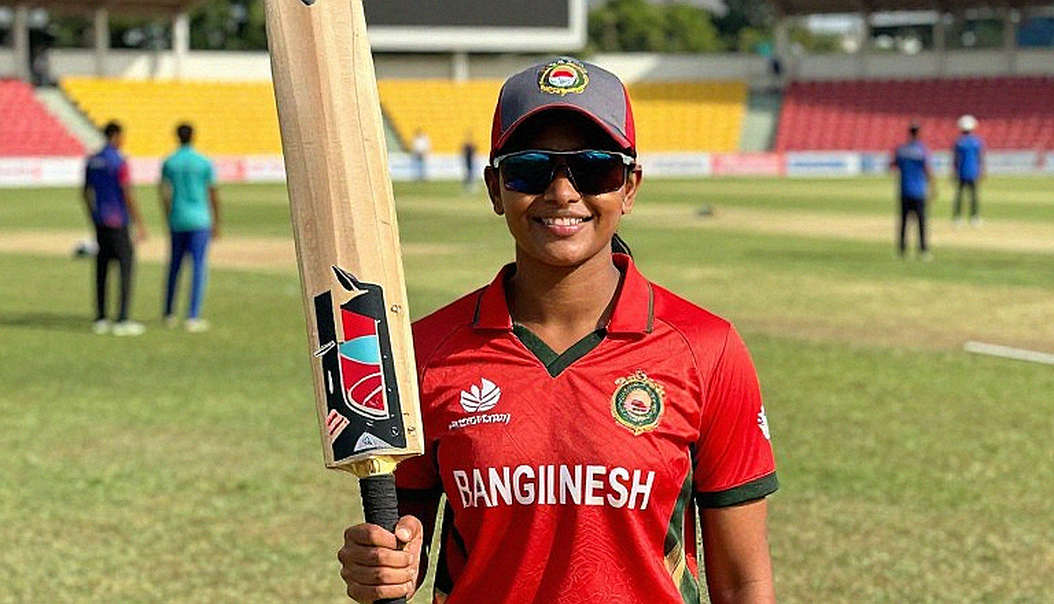 মিডল ওভারের নীরব খাতা: এশিয়ার ক্রিকেটে ম্যাচ আসলে কোথায় নির্ধারিত হয়