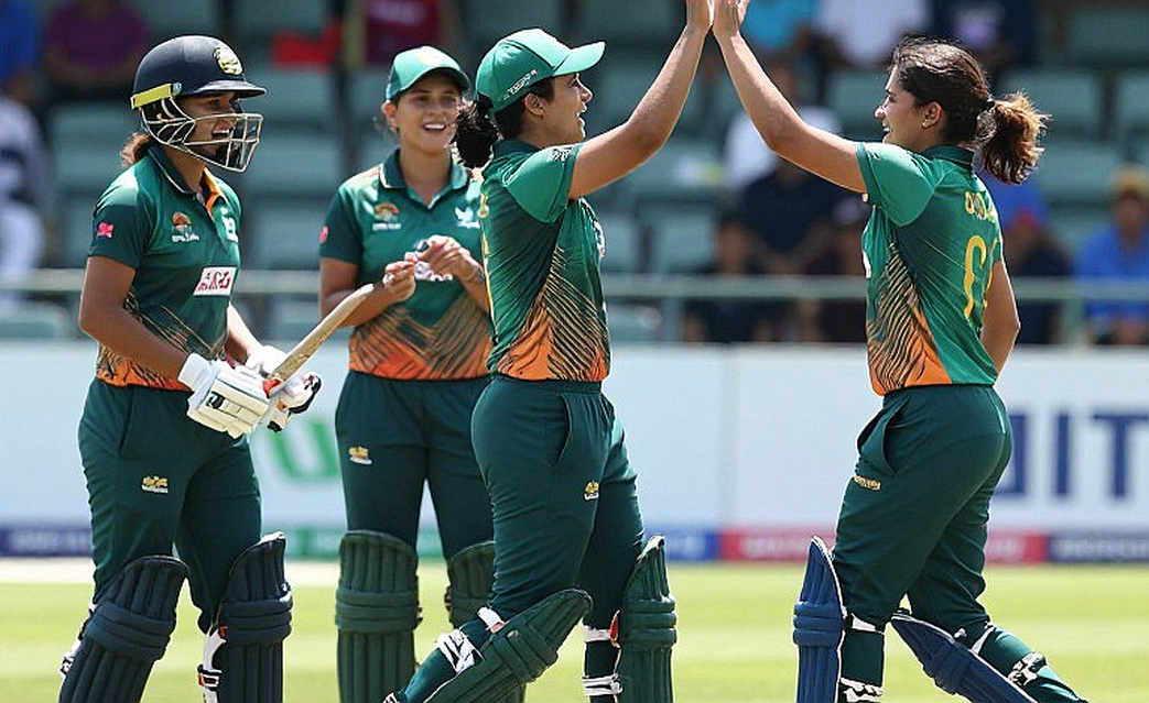 স্টেফান জোন্স মুম্বাই ইন্ডিয়ান্সে: গতির লাফ, ডেটার সন্দেহ আর আইপিএল ২০২৭-এর অমীমাংসিত সমীকরণ