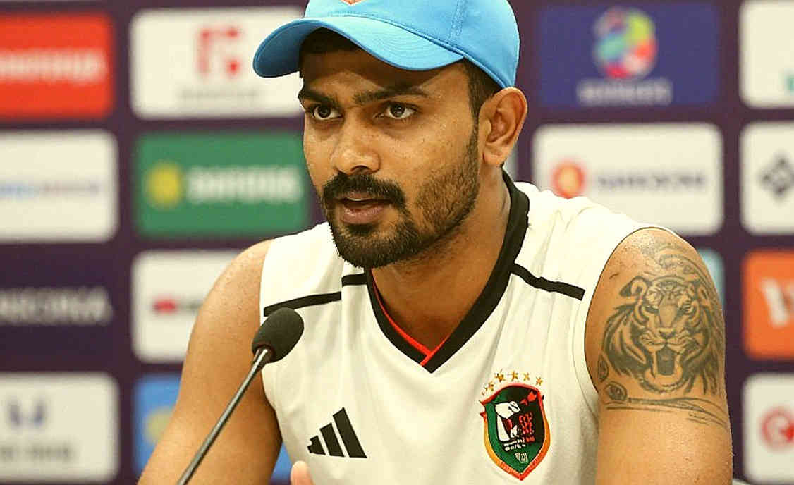 ক্রিকেট ট্রান্সফারের নতুন লেজার: স্মার্ট কন্ট্রাক্ট, ফ্যান টোকেন আর বিলম্বিত পেমেন্টের হিসাব
